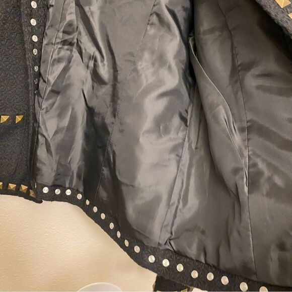 Fashion Blazer black goth thick textured no collar bronze studded suit jacket  M - Picture 6 of 7